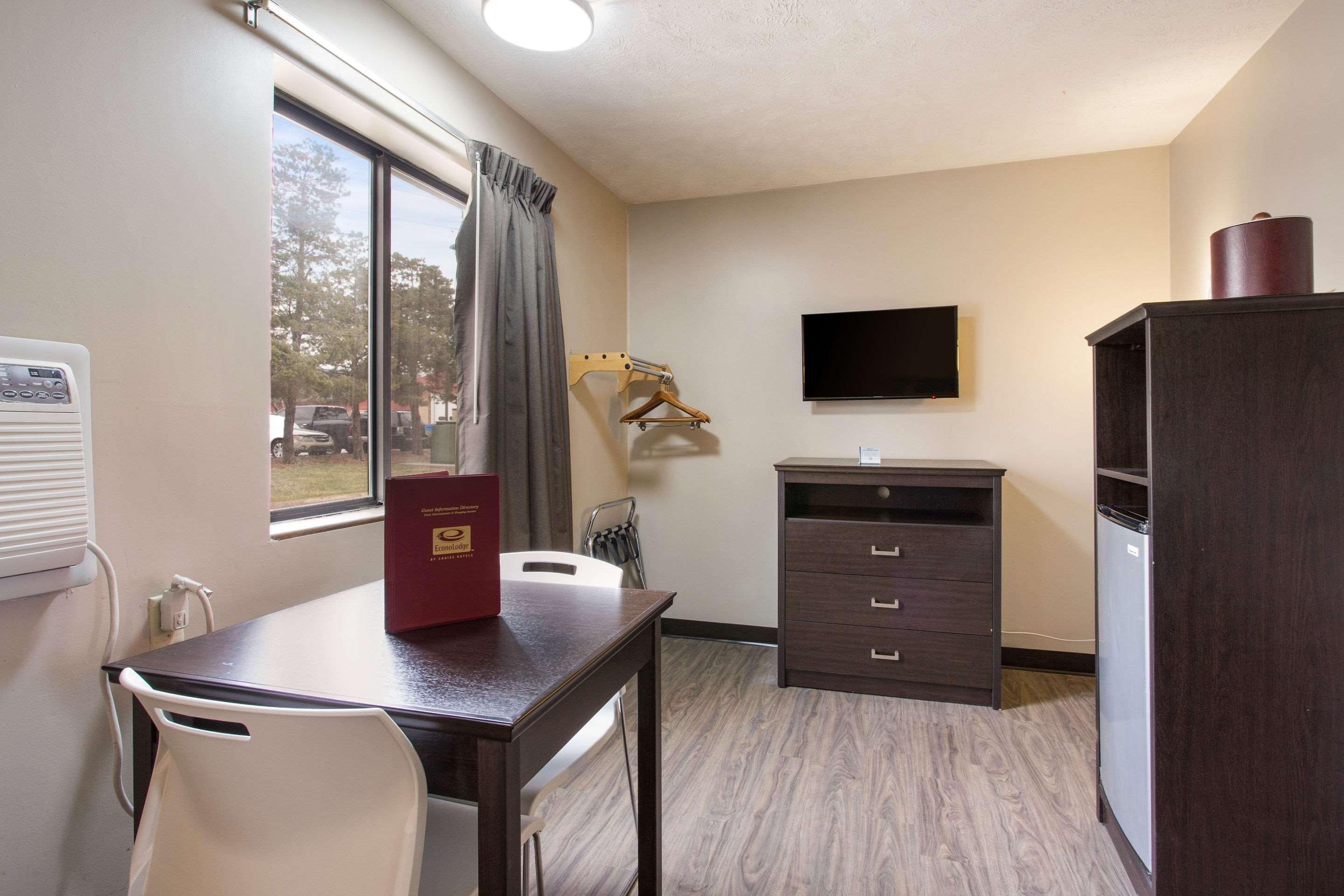 Red Lion Inn & Suites Olathe Kansas City Екстериор снимка