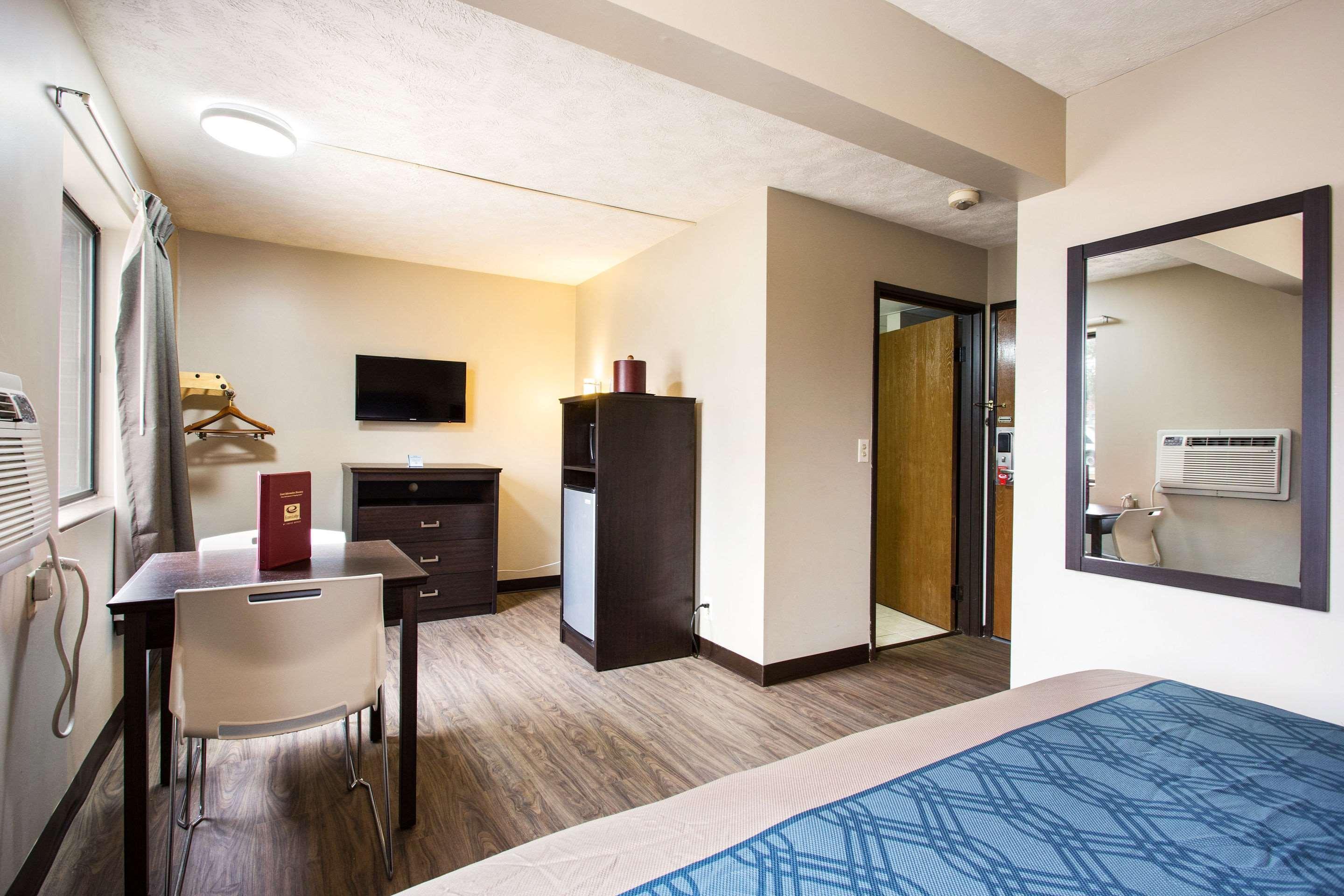Red Lion Inn & Suites Olathe Kansas City Екстериор снимка