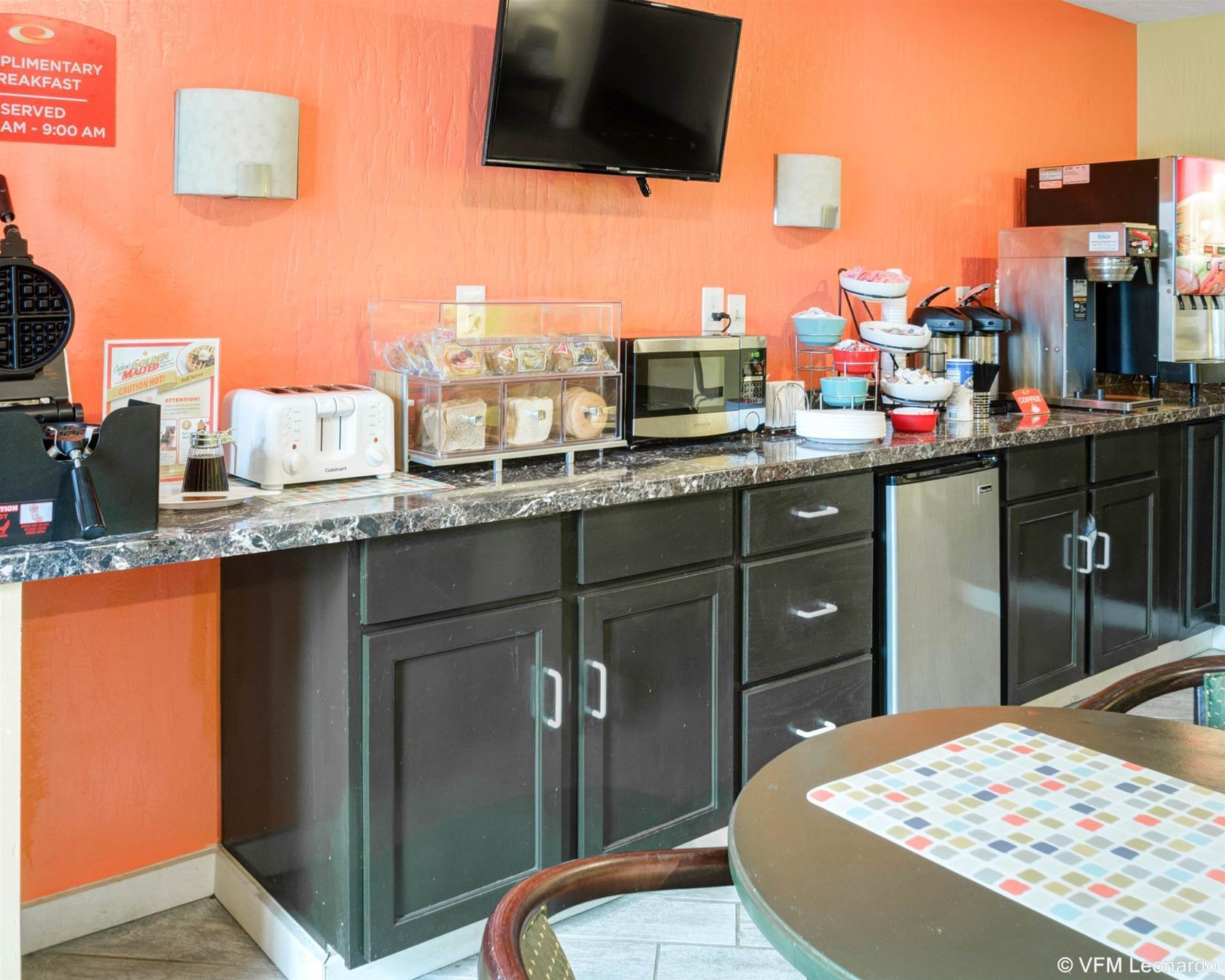 Red Lion Inn & Suites Olathe Kansas City Екстериор снимка