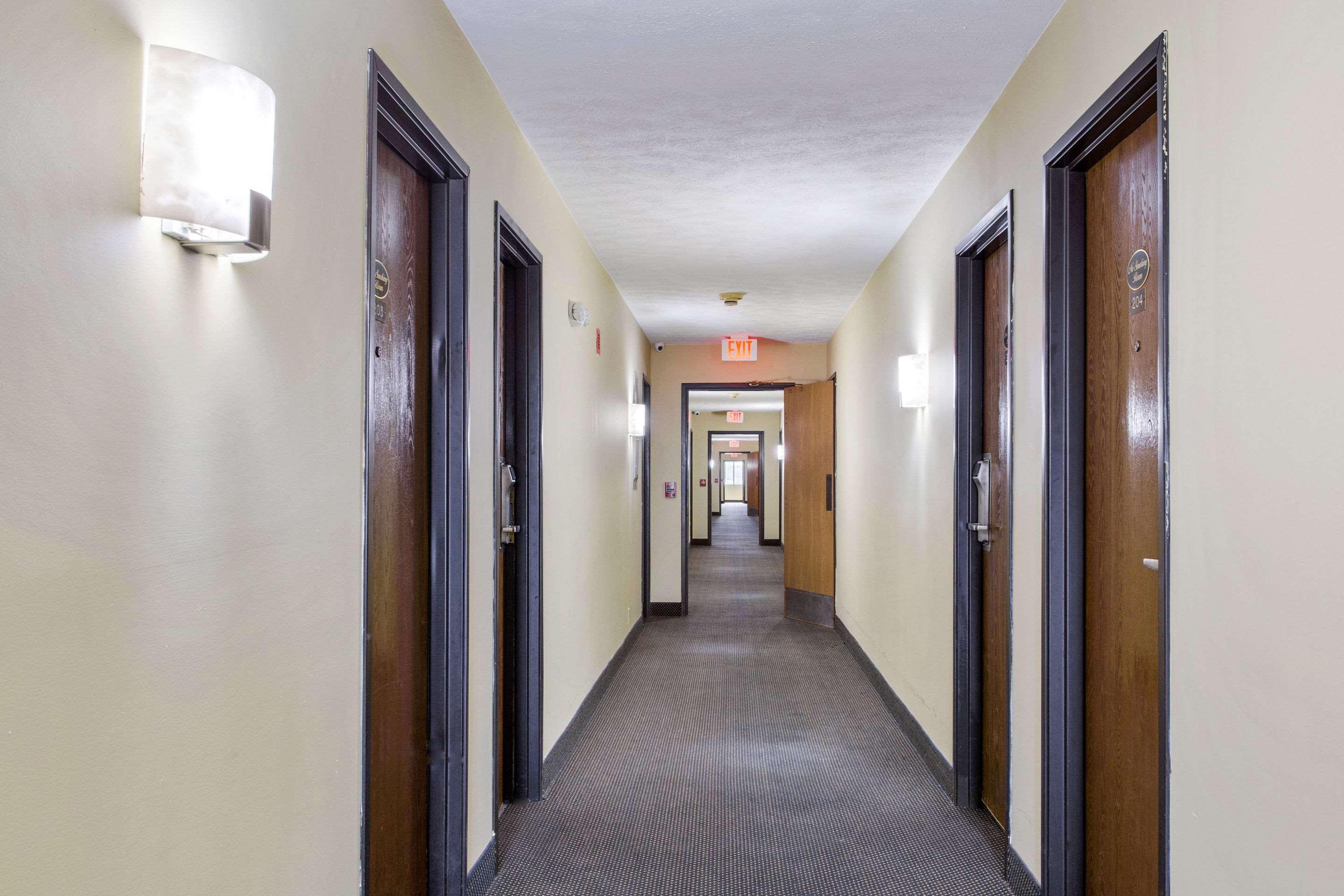 Red Lion Inn & Suites Olathe Kansas City Екстериор снимка
