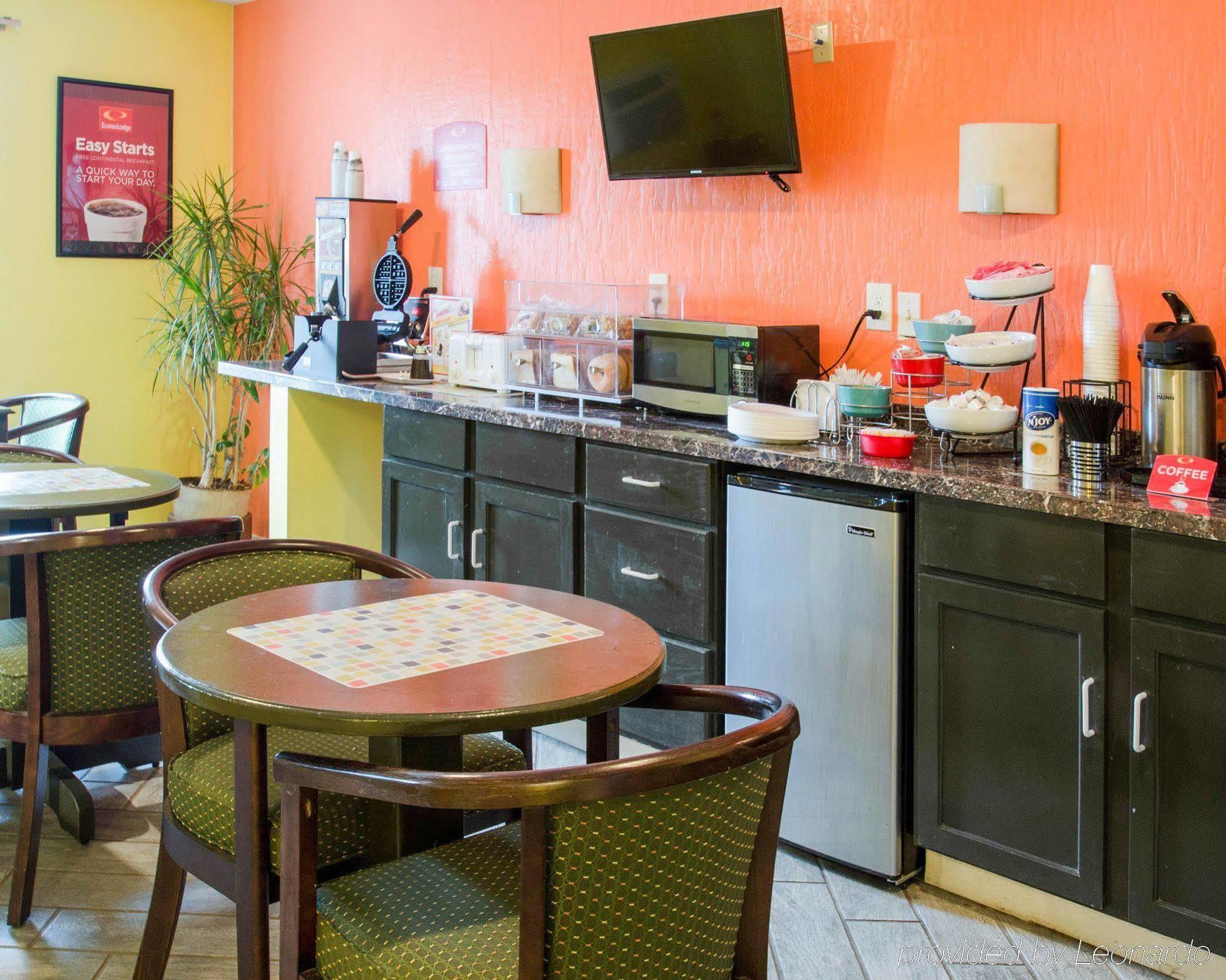 Red Lion Inn & Suites Olathe Kansas City Екстериор снимка